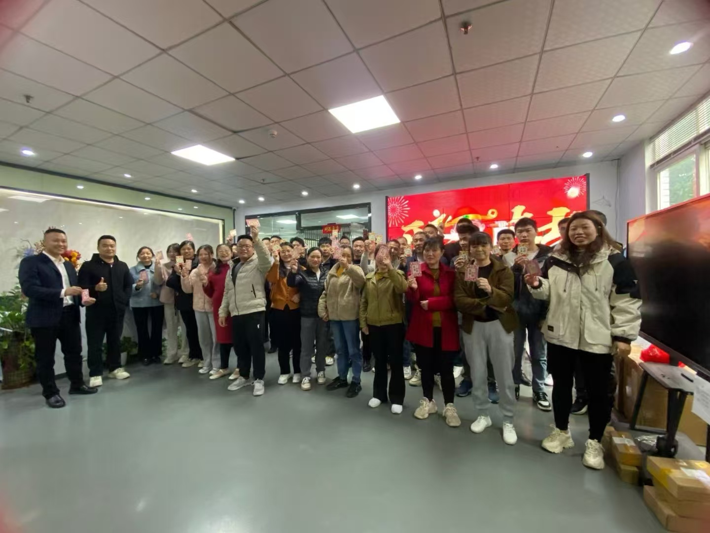 Shenzhen Cuhub paljastaa päivitetyn laitoksen älykkään näytön innovaatioiden ajamiseksi